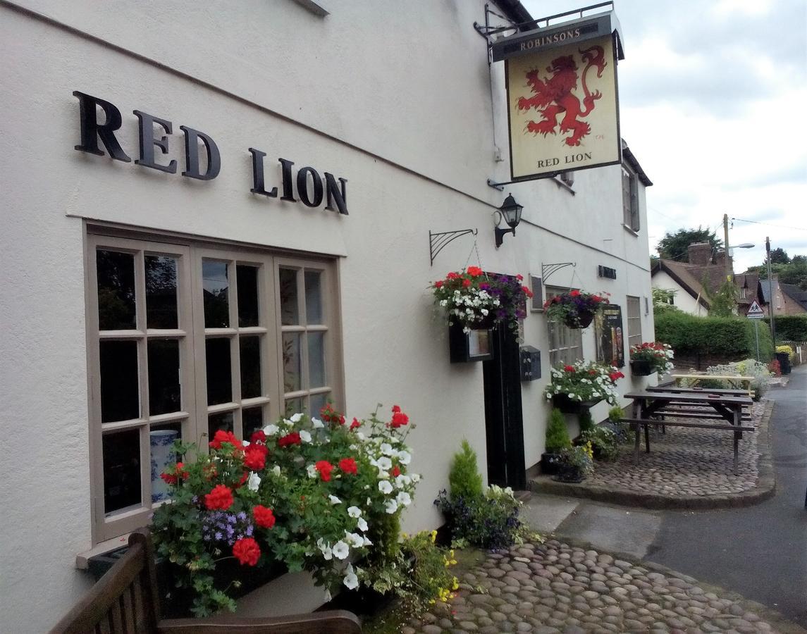 Red Lion Inn Little Budworth 外观 照片