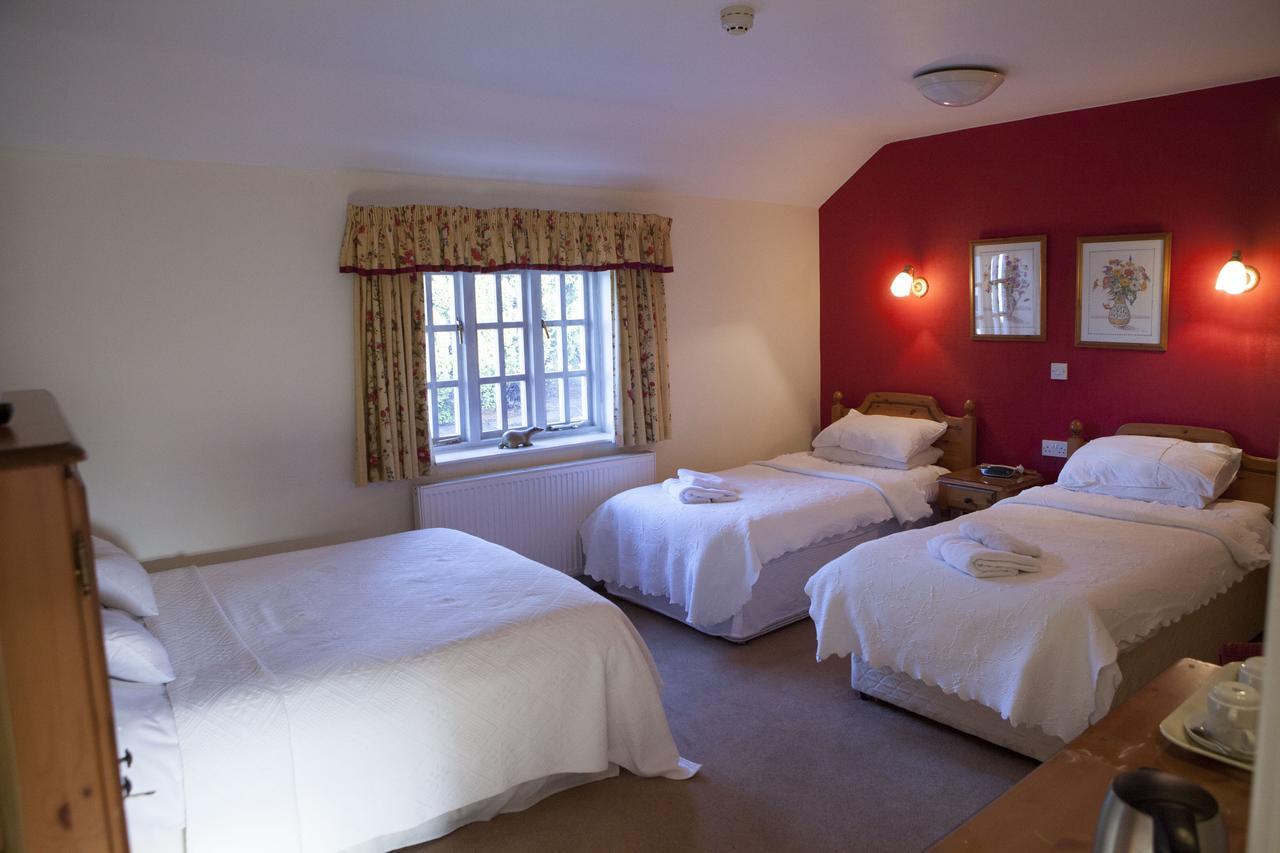 Red Lion Inn Little Budworth 外观 照片