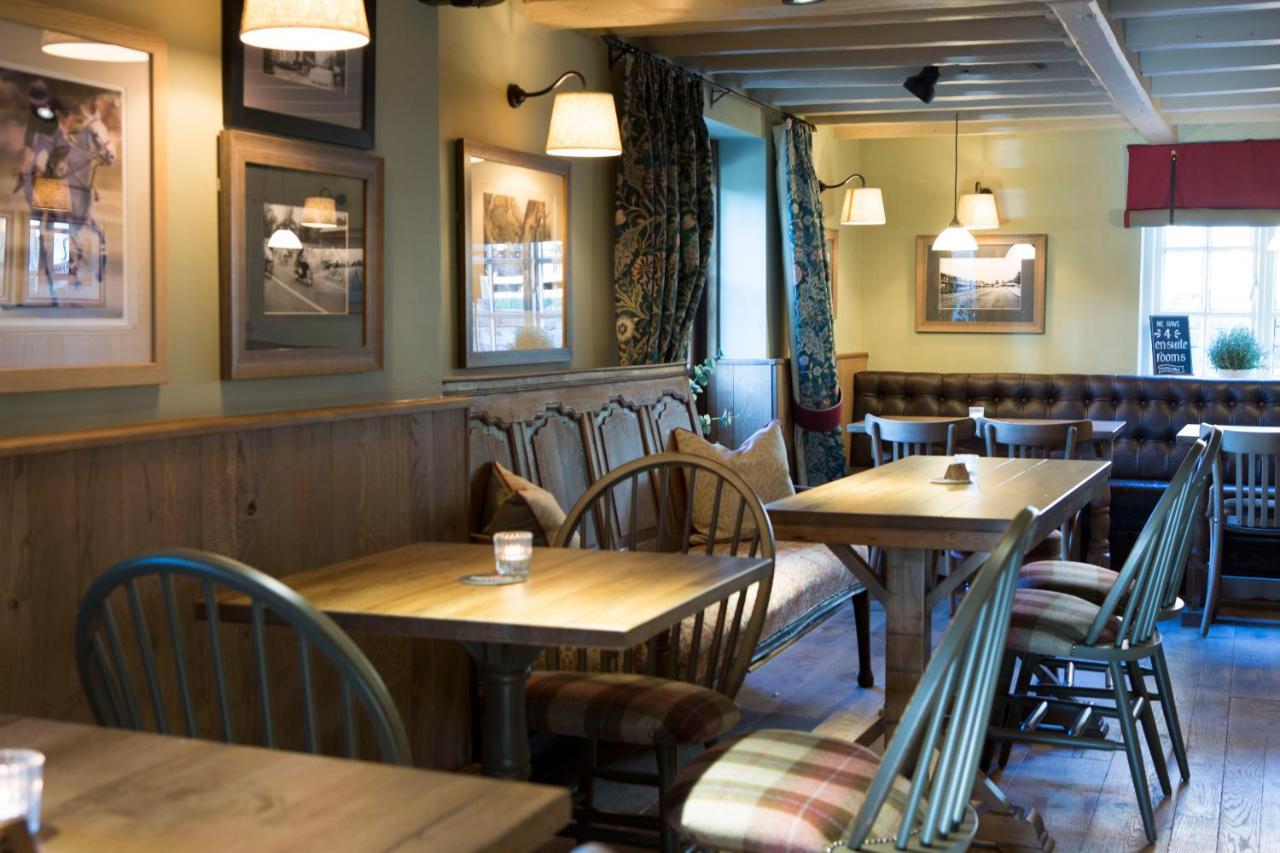 Red Lion Inn Little Budworth 外观 照片
