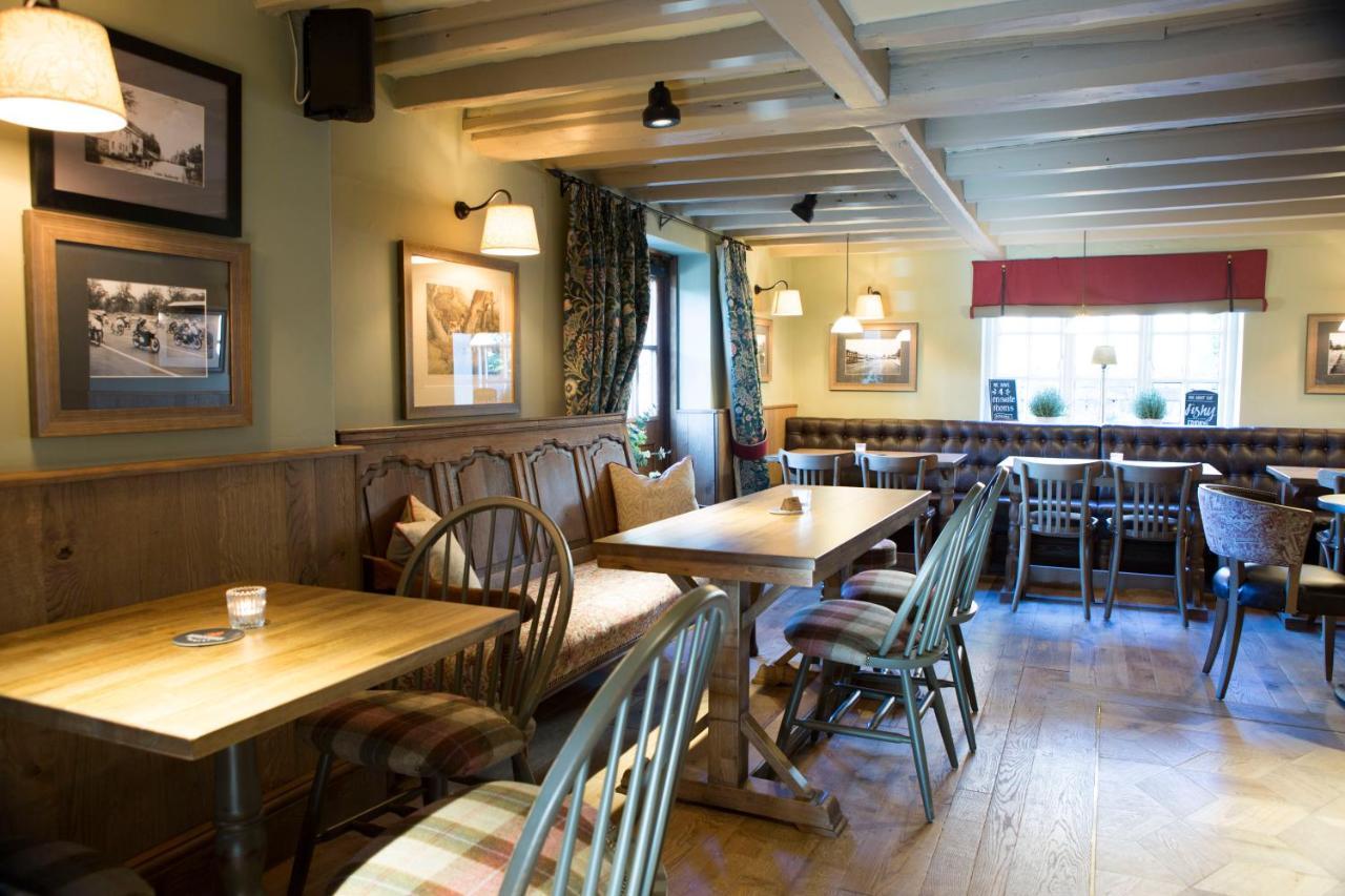 Red Lion Inn Little Budworth 外观 照片