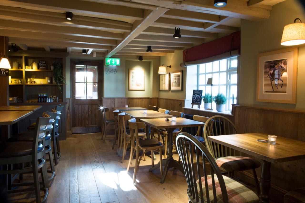 Red Lion Inn Little Budworth 外观 照片